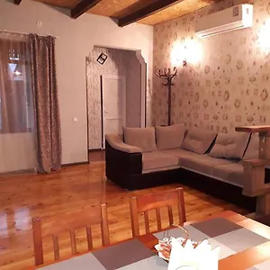 Holiday Apartment Тбилиси