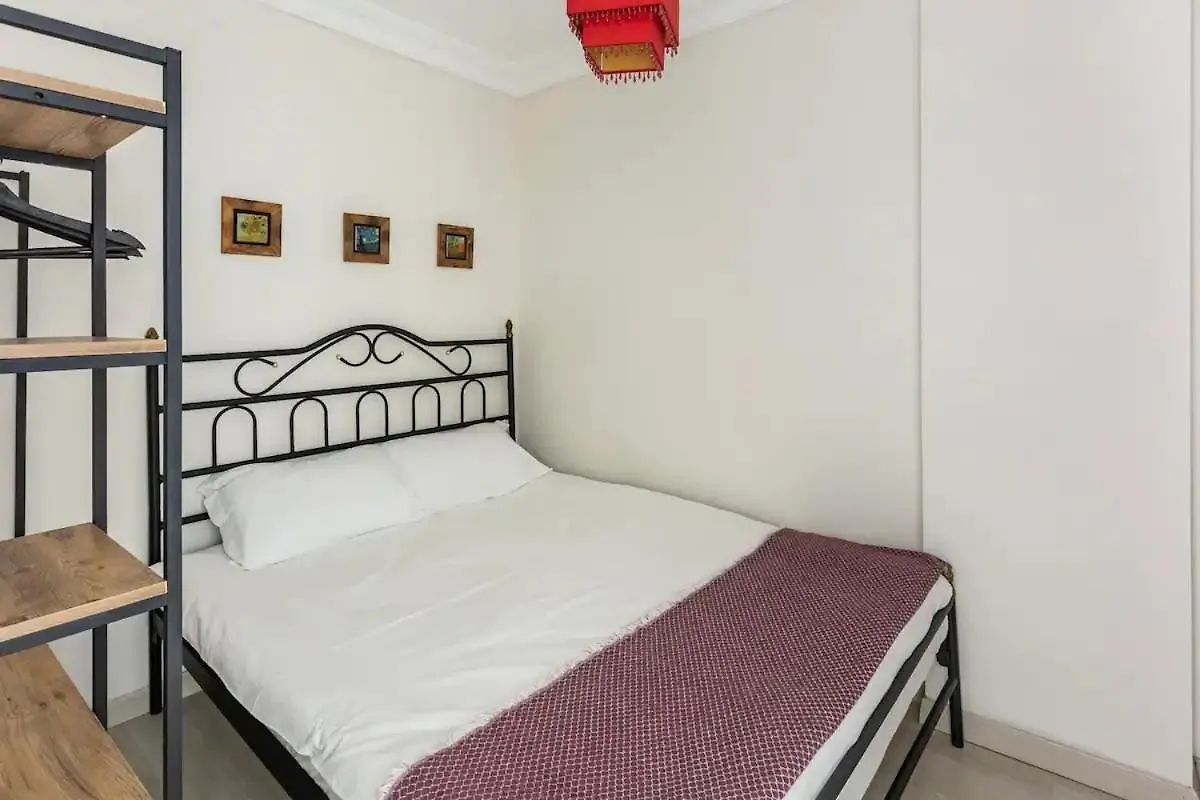 Apartment Istanbul'Un Merkezinde Cevahir Avm Karsisi 1+1 Yeni Ev
